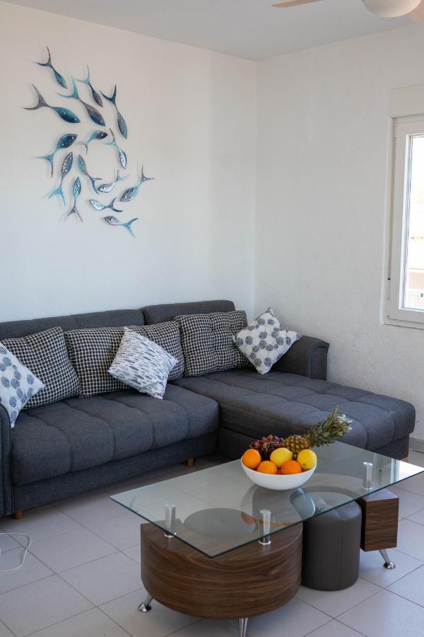 Fantastic, Front Line, Penthouse With Amazing Views Apartment